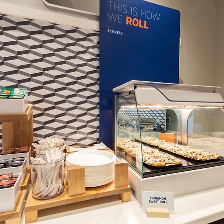 Holiday Inn Express & Suites Chicago - Oak Forest By Ihg Exteriör bild
